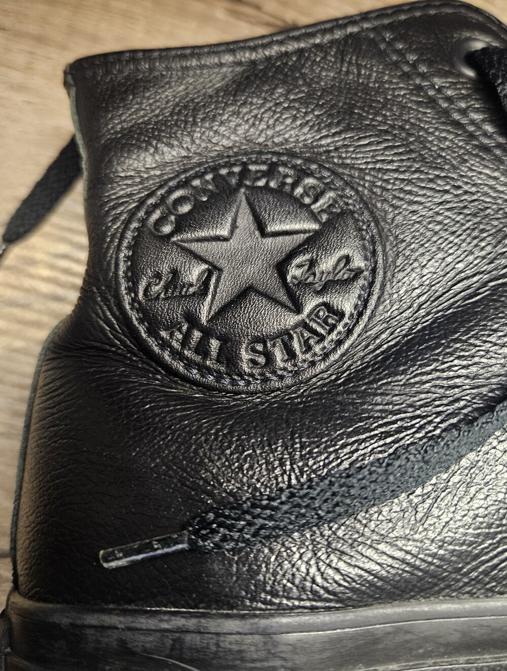 CONVERSE CHUCK TAYLOR ALL STAR Black Leather High-Top Sneakers Mens 9.5/Wom 11.5